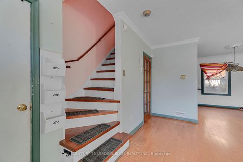 Photo 14 at 57 - 740 Kennedy Road, Ionview, Toronto