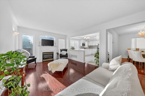 Photo 9 at 53 Quietbrook Crescent, Rouge E11, Toronto