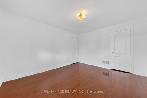 Photo 25 at 53 Quietbrook Crescent, Rouge E11, Toronto