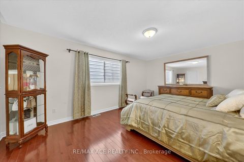 Photo 28 at 53 Quietbrook Crescent, Rouge E11, Toronto