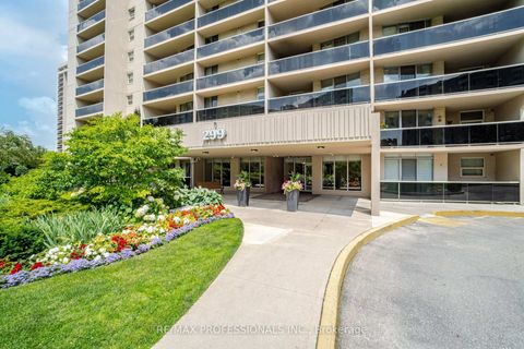 Photo 2 at 705 - 299 Mill Road, Markland Wood, Toronto