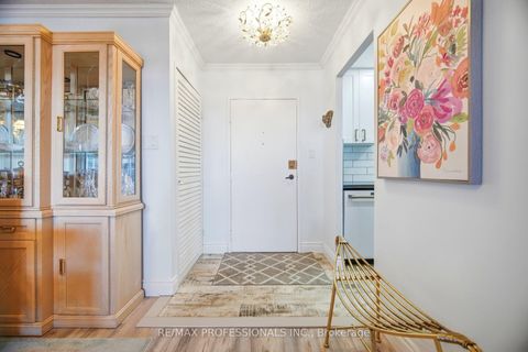 Photo 7 at 705 - 299 Mill Road, Markland Wood, Toronto