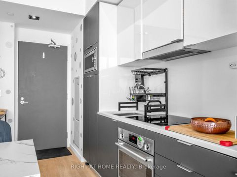 Photo 2 at 1210 - 170 Bayview Avenue, Waterfront Communities C8, Toronto