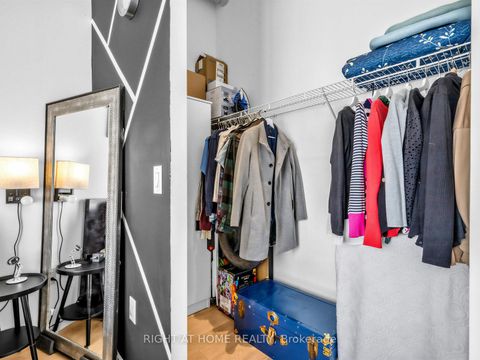 Photo 4 at 1210 - 170 Bayview Avenue, Waterfront Communities C8, Toronto