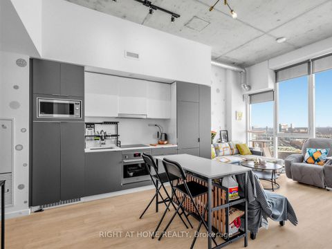 Photo 7 at 1210 - 170 Bayview Avenue, Waterfront Communities C8, Toronto