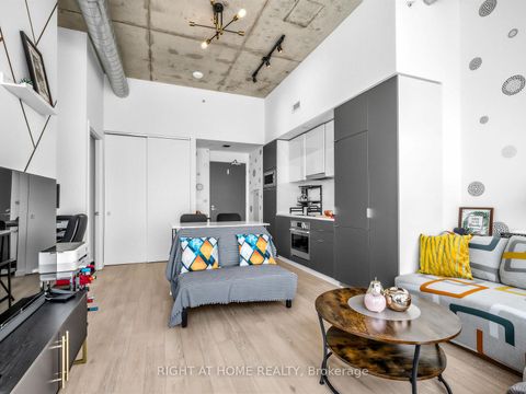 Photo 10 at 1210 - 170 Bayview Avenue, Waterfront Communities C8, Toronto