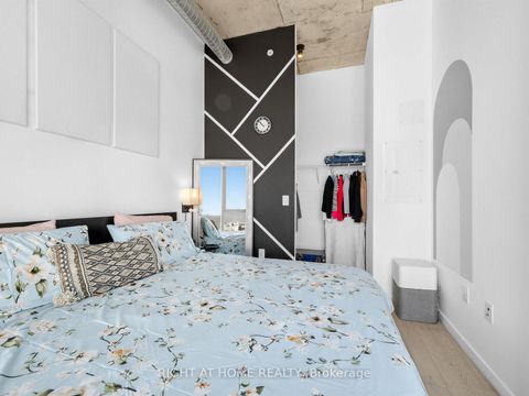 Photo 14 at 1210 - 170 Bayview Avenue, Waterfront Communities C8, Toronto