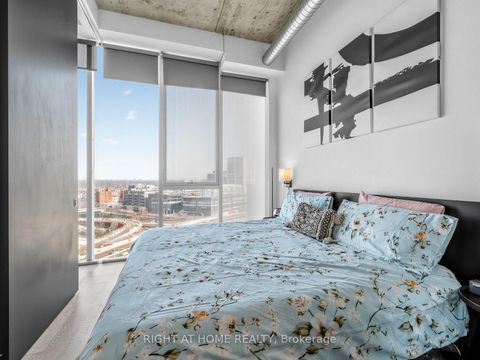 Photo 17 at 1210 - 170 Bayview Avenue, Waterfront Communities C8, Toronto