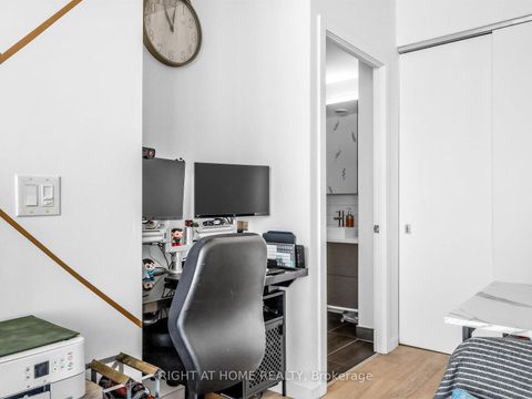 Photo 19 at 1210 - 170 Bayview Avenue, Waterfront Communities C8, Toronto