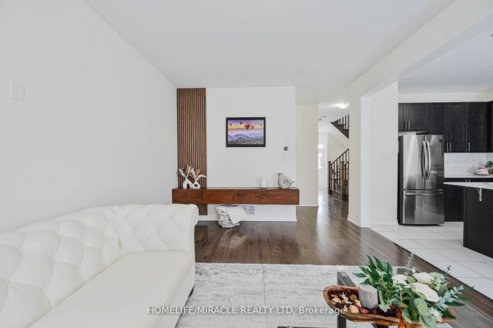 Photo 10 at 42 Truffle Court, Northwest Brampton, Brampton