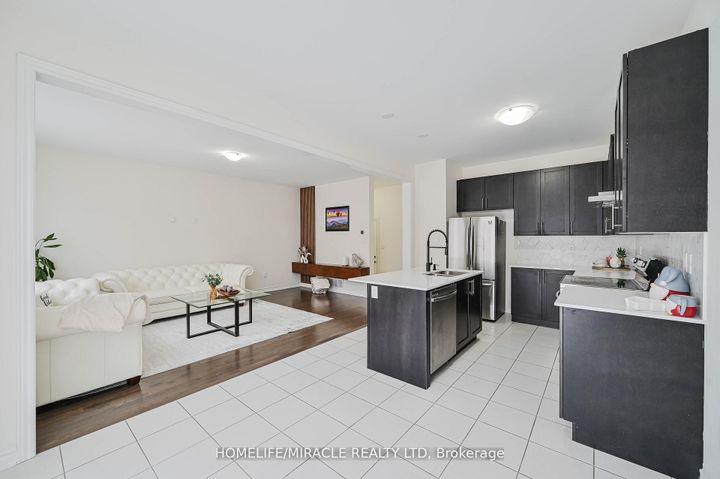 Photo 14 at 42 Truffle Court, Northwest Brampton, Brampton