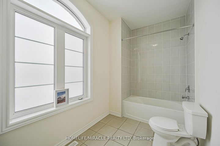 Photo 29 at 42 Truffle Court, Northwest Brampton, Brampton