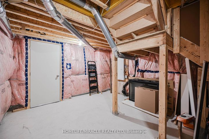 Photo 33 at 42 Truffle Court, Northwest Brampton, Brampton