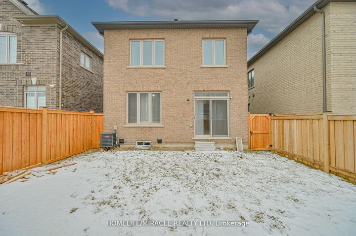 Photo 35 at 42 Truffle Court, Northwest Brampton, Brampton