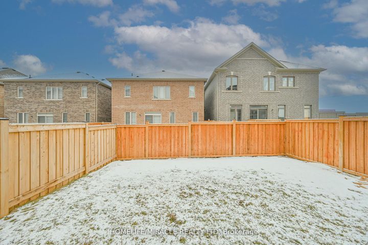 Photo 36 at 42 Truffle Court, Northwest Brampton, Brampton