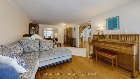 Photo 4 at 6 Centurion Court, Steeles, Toronto