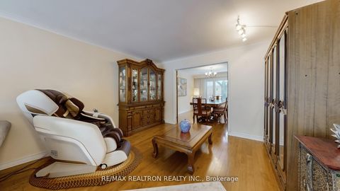 Photo 7 at 6 Centurion Court, Steeles, Toronto