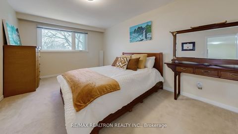 Photo 19 at 6 Centurion Court, Steeles, Toronto