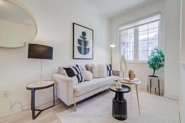 Photo 9 at 28 Avonmore Trail, Patterson, Vaughan