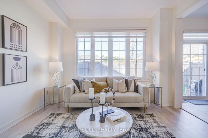 Photo 15 at 28 Avonmore Trail, Patterson, Vaughan