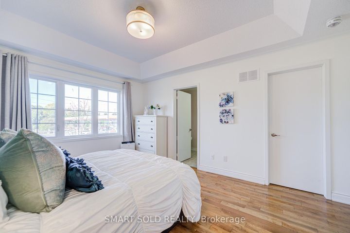 Photo 25 at 28 Avonmore Trail, Patterson, Vaughan