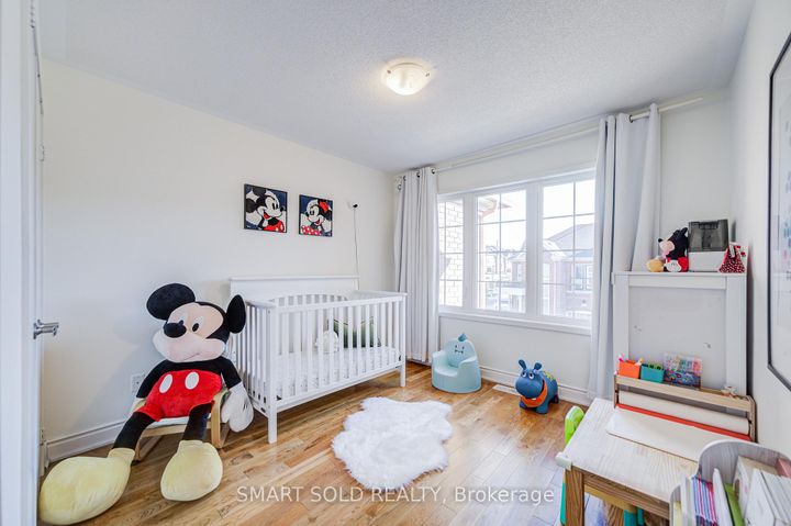 Photo 31 at 28 Avonmore Trail, Patterson, Vaughan