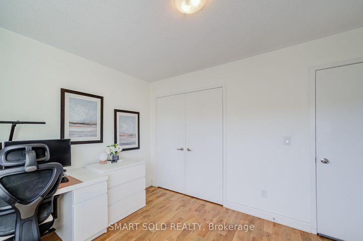 Photo 34 at 28 Avonmore Trail, Patterson, Vaughan