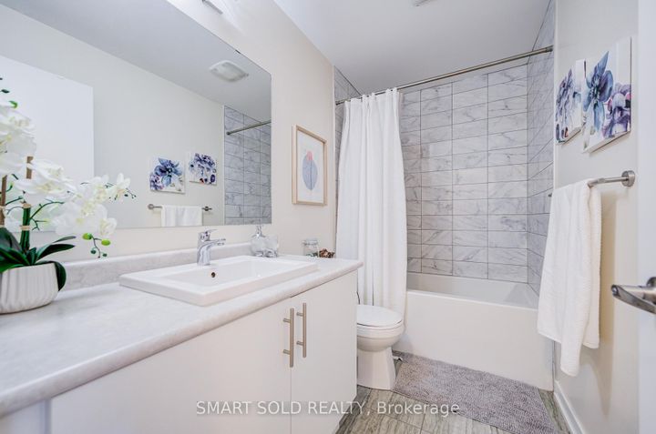 Photo 35 at 28 Avonmore Trail, Patterson, Vaughan