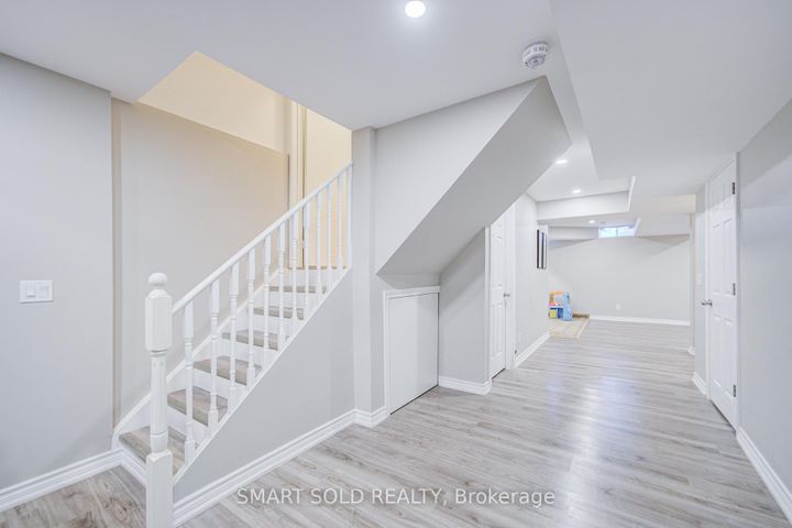 Photo 39 at 28 Avonmore Trail, Patterson, Vaughan