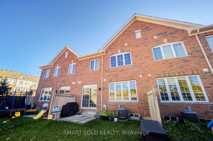 Photo 44 at 28 Avonmore Trail, Patterson, Vaughan