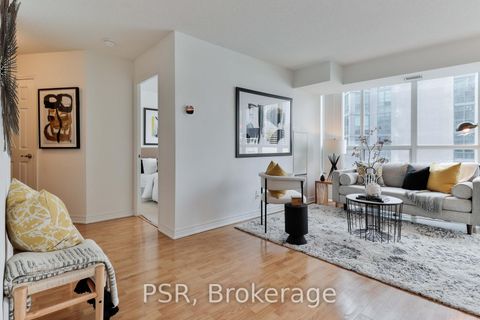 Photo 6 at 1602 - 30 Grand Trunk Crescent, Waterfront Communities C1, Toronto