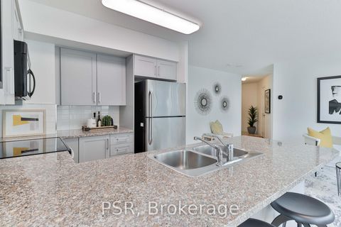 Photo 15 at 1602 - 30 Grand Trunk Crescent, Waterfront Communities C1, Toronto