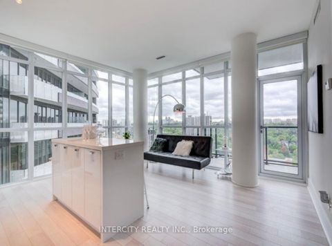 Photo 3 at 1802 - 32 Davenport Road, Annex, Toronto