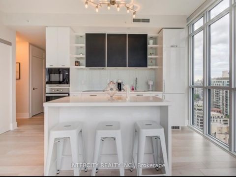 Photo 8 at 1802 - 32 Davenport Road, Annex, Toronto