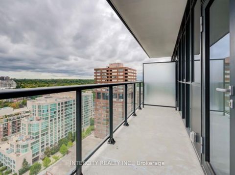 Photo 13 at 1802 - 32 Davenport Road, Annex, Toronto