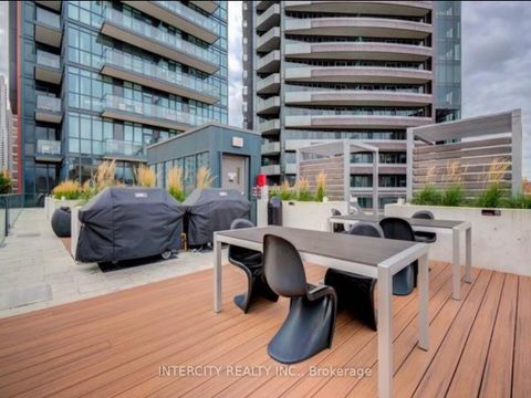 Photo 17 at 1802 - 32 Davenport Road, Annex, Toronto