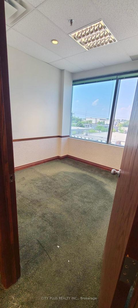 Photo 2 at LPH 11 & 12 - 885 Progress Avenue, Woburn, Toronto