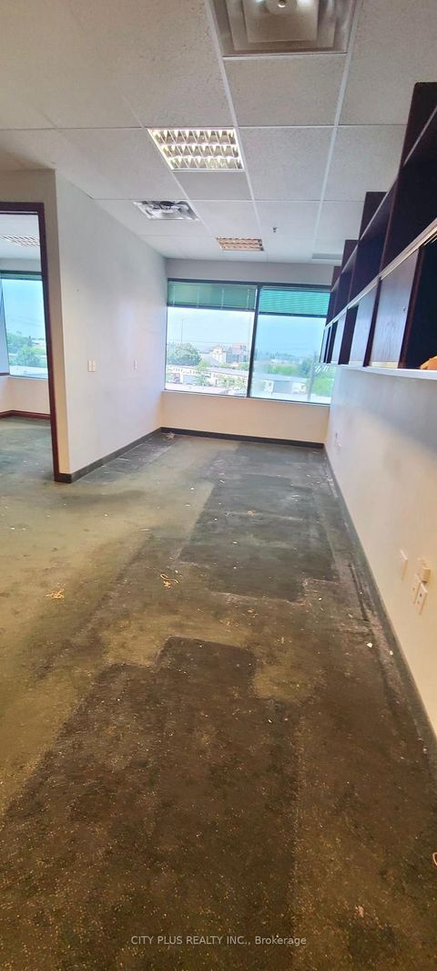 Photo 5 at LPH 11 & 12 - 885 Progress Avenue, Woburn, Toronto