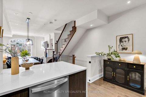 Photo 3 at 71 - 71 Elder Avenue, Long Branch, Toronto