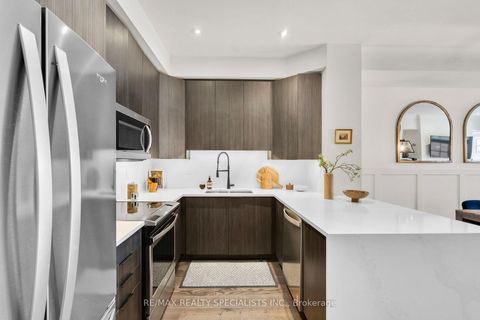 Photo 4 at 71 - 71 Elder Avenue, Long Branch, Toronto