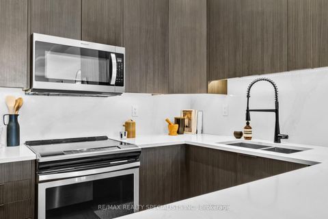 Photo 6 at 71 - 71 Elder Avenue, Long Branch, Toronto