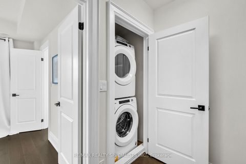 Photo 34 at 71 - 71 Elder Avenue, Long Branch, Toronto