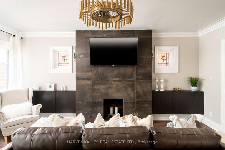 Photo 7 at 39 Standish Avenue, Moore Park, Toronto