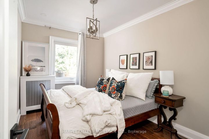 Photo 19 at 39 Standish Avenue, Moore Park, Toronto