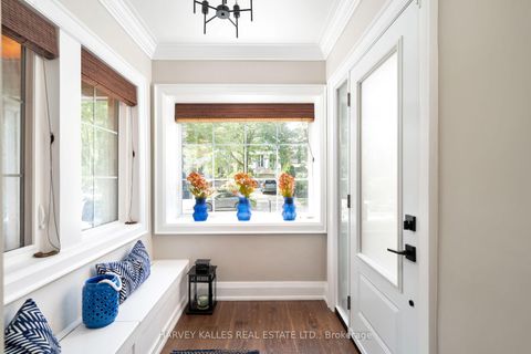 Photo 4 at 39 Standish Avenue, Moore Park, Toronto