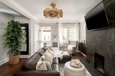 Photo 8 at 39 Standish Avenue, Moore Park, Toronto