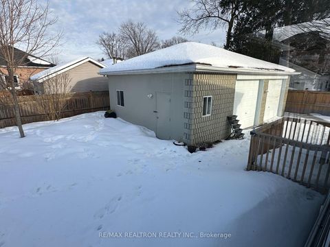 Photo 14 at 815 Churchill Lane, Historic Lakeshore Communities, Georgina