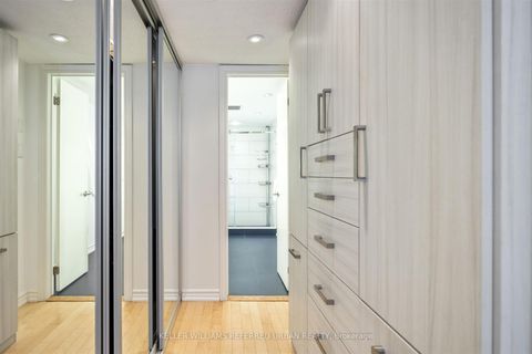 Photo 8 at D - 921 Adelaide Street W, Niagara, Toronto