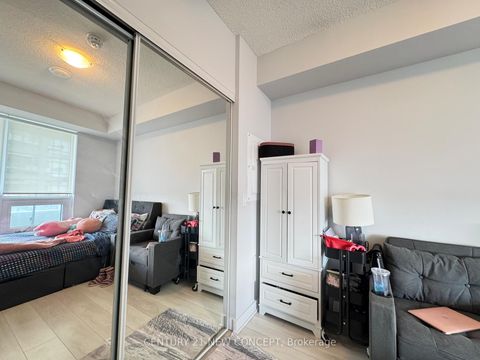 Photo 4 at 4206 - 2221 Yonge Street, Mount Pleasant West, Toronto