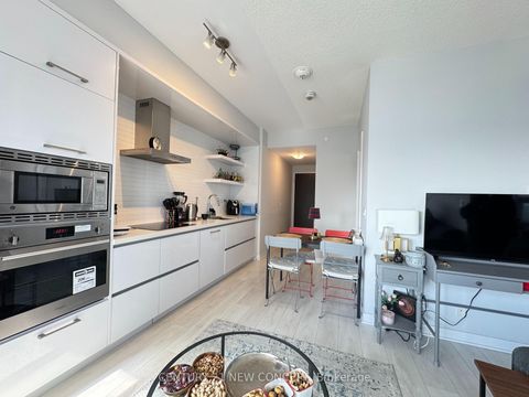 Photo 13 at 4206 - 2221 Yonge Street, Mount Pleasant West, Toronto